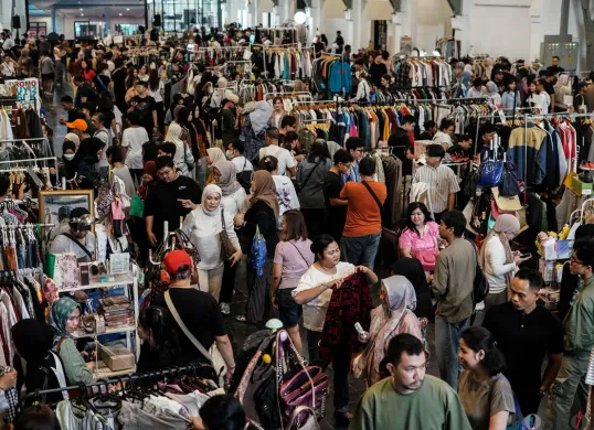 Berburu Barang Bekas di Garage Sale Jakarta 2025
