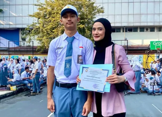 Anak dari Ibnu Jamil dan mantan istrinya, Ade Maya Dhofin Maula Jamil. (Sumber: Instagram@mayamaula9)