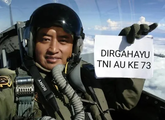 Marsekal Pertama (Marsma) TNI AU, Fajar Adriyanto. (Sumber: Instagram @fajar_f16)