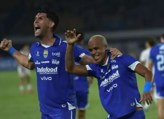 Persib Bandung targetkan hattrick juara Super League Indonesia. (Sumber: persib.co.id)
