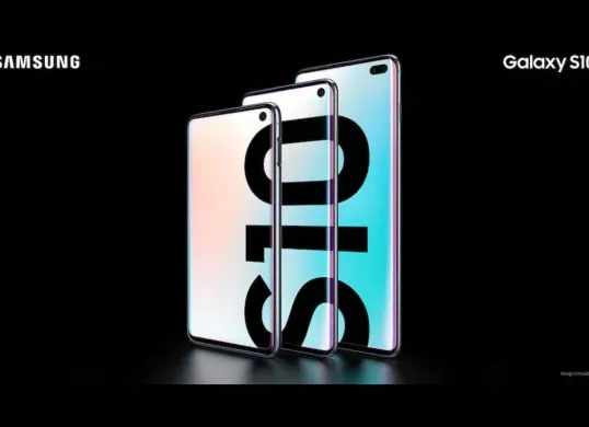 Salah satu rekomendasi HP mantan flagship 2 jutaan terbaik 2025 yang layak dibeli, Samsung Galaxy S10. (Sumber: Samsung)