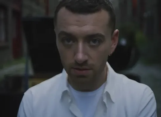 Lirik lagu Too Good At Goodbyes dari Sam Smith. (Sumber: YouTube/SAM SMITH)