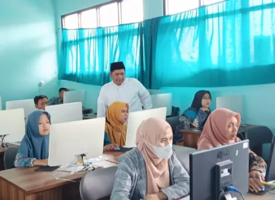 Ilustrasi ujian PPG Kemenag. (Sumber: Kemenag)