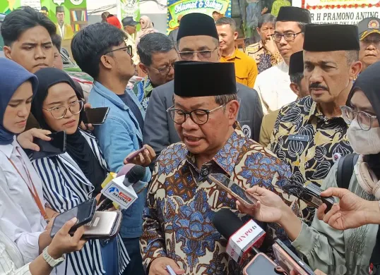 Gubernur Jakarta Pramono Anung di hadapan awak media, Kebayoran Lama, Jakarta Selatan, Kamis, 7 Agustus 2025. (Sumber: Poskota/Muhammad Tegar Jihad)