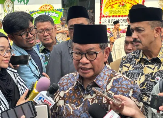 Gubernur Jakarta Pramono Anung menargetkan badan usaha milik daerah (BUMD) Jakarta mampu memberikan dividen sebesar 75 persen. (Sumber: Poskota/M. Tegar Jihad)