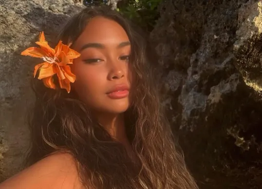 Sarah Tumiwa dikabarkan mengundurkan diri dari ajang Miss Universe Indonesia (MUID) 2025. (Sumber: Instagram/@sarahtumiwa)