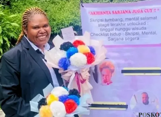 Laptop Rusak, Mahasiswi Akuntansi Asal Papua Ini Selesaikan Skripsi hanya Pakai HP Saja (Sumber: Instagram/timikafolks)
