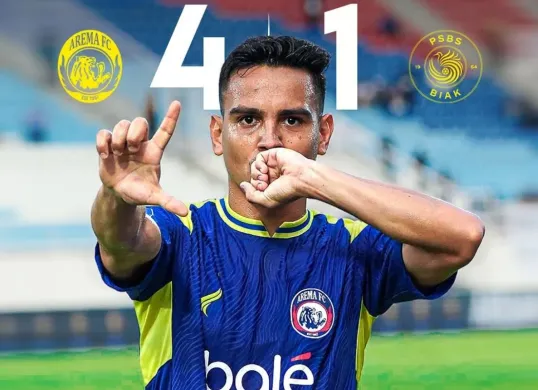 Arema FC berhasil menang telak melawan PSBS Biak, skor akhir 4-1. (Sumber: Instagram/@aremafcofficial)