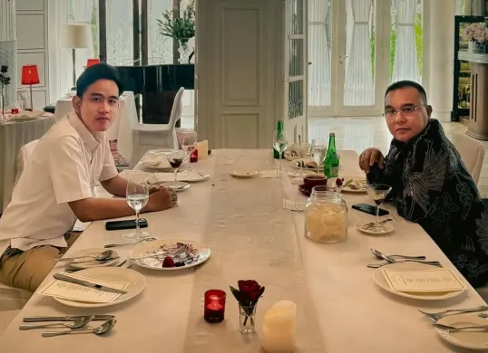 Pertemuan antara Wakil Presiden Republik Indonesia Gibran Rakabumingraka dan Wakil Ketua DPR RI Sufmi Dasco Ahmad. (Sumber: Instagram/@gibran_rakabuming)