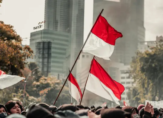 Lirik Lagu Berkibarlah Bendera Negeriku dan Maknanya (Sumber: Unsplash/prananta haroun)