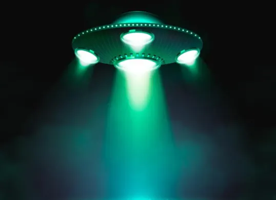 Ilustrasi viral penampakan diduga UFO di Depok. (Sumber: Freepik/Macrovector)