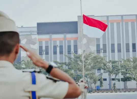 Ilustrasi - Lirik lagu Bendera dari Cokelat. (Sumber: Pexels/Bima)