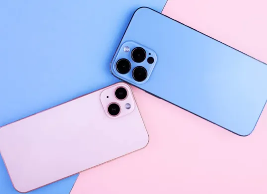 Ilustrasi ponsel Apple iPhone. (Sumber: Freepik)
