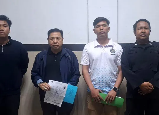 Terpidana kasus korupsi proyek e-KTP, Setya Novanto (kedua dari kanan), bebas bersyarat. (Sumber: Dok Dirjen Pemasyarakatan)