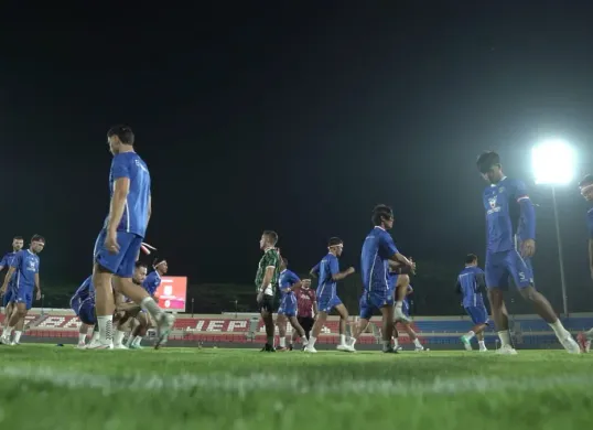 Suasana latihan Persib di Stadion Gelora Bumi Kartini, Jepara. (Sumber: Official Persib)