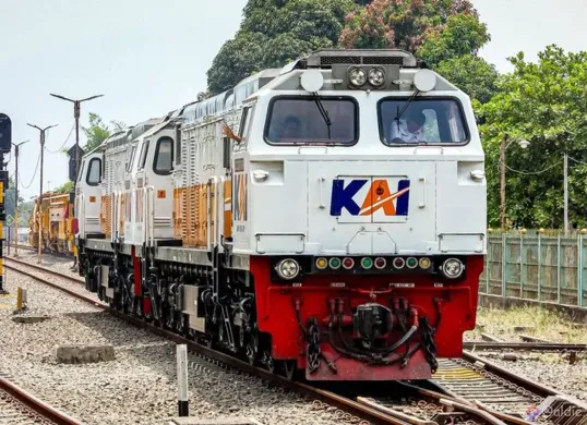 PT Kereta Api Indonesia (Persero) atau PT KAI kembali membuka lowongan kerja terbaru Agustus 2025 melalui Unpad Career Fair 2025 di Kampus Jatinangor. (Sumber: Dok/PT KAI)