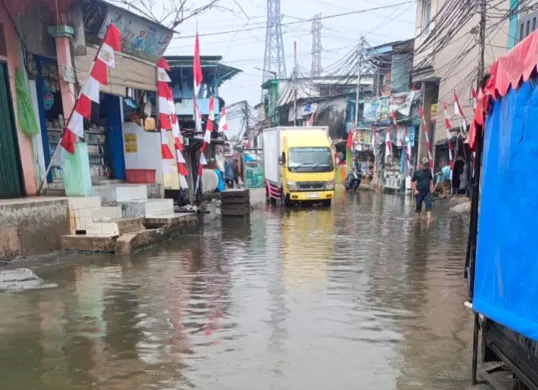 Genangan banjir rob masih terjadi di Muara Angke, Penjaringan, Jakarta Utara, Selasa, 19 Agustus 2025. (Sumber: Dokumentasi RW 22 Muara Angke)