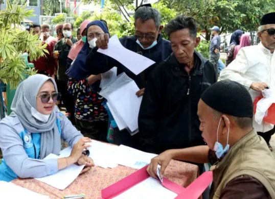 Informasi pencairan bansos Kartu Lansia Jakarta (KLJ) 2025. (Sumber: dinsos.jakarta.go.id)