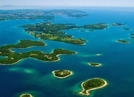 Keindahan Pulau di  Kepulauan Seribu yang jadi magnet wisatawan. (Sumber: Pinterest)