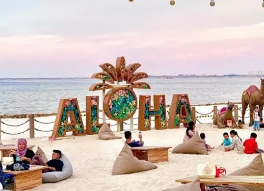 Aloha PIK salah satu rekomendasi wisata di PIK 2. (Sumber: TikTok/@haloomei)
