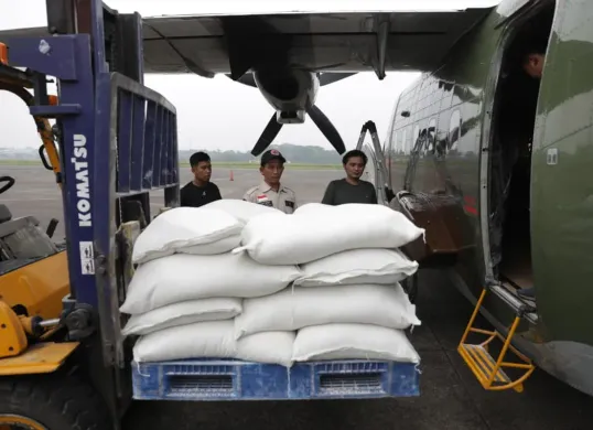 Pemprov Jakarta melalui BPBD setempat kembali gelar operasi modifikasi cuaca untuk mitigas dampak hujan dan banjir rob. (Sumber: BPBD Jakarta)