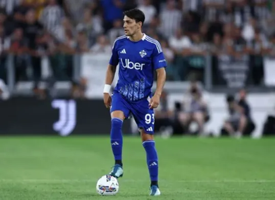 Federico Barba, bek asal Italia yang dikabarkan segera berseragam Persib Bandung. (Sumber: Shutterstock)