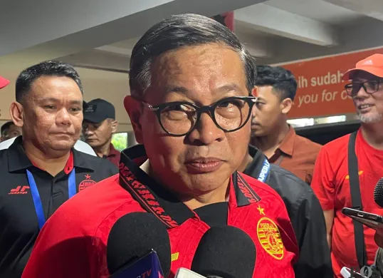 Gubernur Jakarta, Pramono Anung, saat menyampaikan pernyataan kepada awak media di JIS, Jakarta Utara, Sabtu, 23 Agustus 2025. (Sumber: POSKOTA | Foto: M Tegar Jihad)