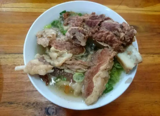 Bakso Rusuk Samanhudi di Golf Island PIK, buka 24 jam. (Sumber: Instagram)