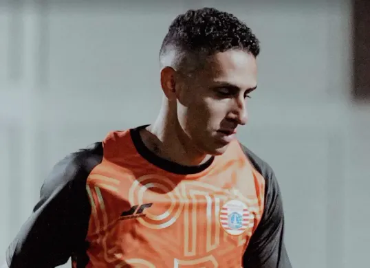 Debut di Jakarta International Stadium, Bruno Tubarao Dinilai Belum Menyatu dengan Permainan Persija (Sumber: Dok/Persija)