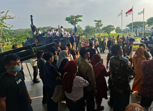 Pameran Pekan Alutsista diadakan Komando Resor Militer 061/Suryakencana di Living World Kota Wisata, Kabupaten Bogor, Rabu, 27 Agustus 2025. (Sumber: Poskota/Angga Pahlevi)