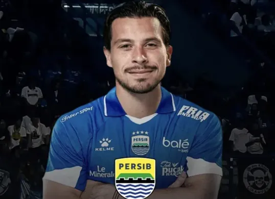 Thom Haye resmi diperkenalkan sebagai pemain baru Persib Bandung dengan kontrak dua tahun, membawa ekspektasi besar dari Bobotoh. (Sumber: Dok/Persib)