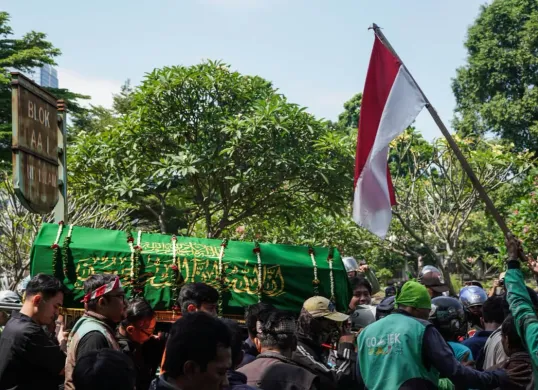 Pemprov DKI Jakarta fasilitasi pemakaman Affan Kurniawan (Sumber: Poskota/Bilal Nugraha Ginanjar)