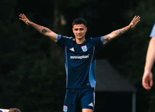Potret Eliano Reijnders yang dikabarkan resmi bergabung dengan Persib Bandung. (Sumber: Instagram/@eliano.r)