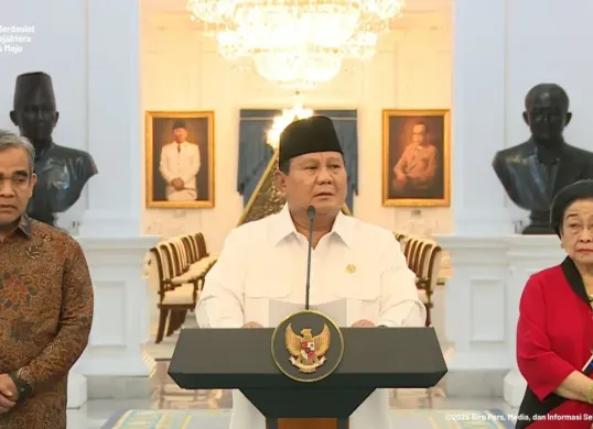 Presiden Prabowo Subianto umumkan hasil rapat dengan pimpinan Parpol, kabijakan tunjangan DPR akan dikoreksi. (Sumber: YouTube/Sekretariat Presiden)