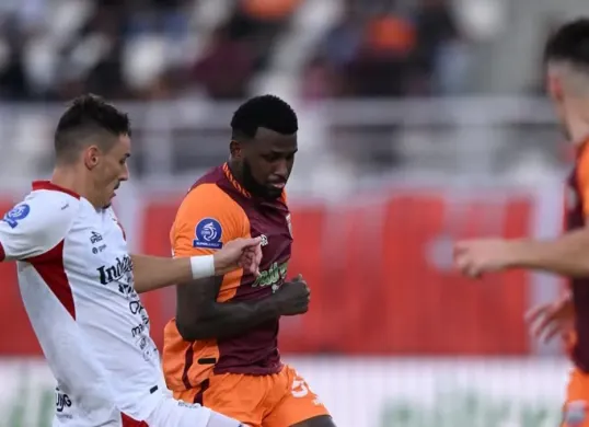 Pemain Borneo FC saat berlaga di ajang Super League 2025. (Sumber: Instagram/@borneofc.id)