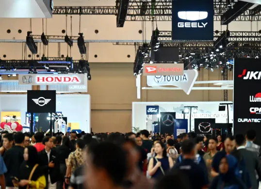 Suasana di venue pameran otomotif, Permata Bank GJAW 2025, yang resmi ditutup pada Minggu, 30 November 2025. (Sumber: Dok GJAW)