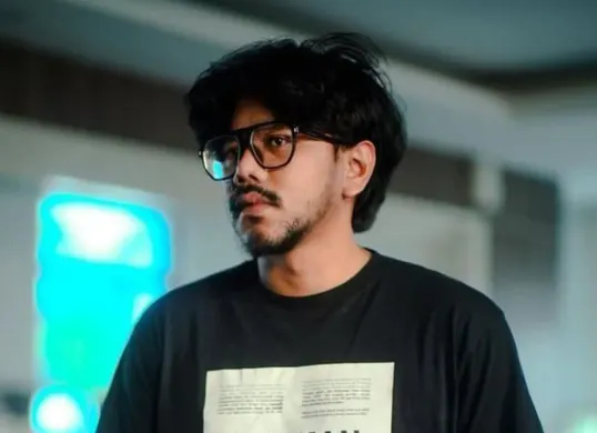 Ferry Irwandi desak penetapan status bencana nasional. (Sumber: Instagram)