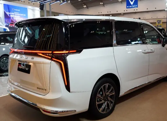 Maxus dan Grab Indonesia bekerja sama menghadirkan 50 unit mobil listrik Mifa 9. (Sumber: Dok Maxus)