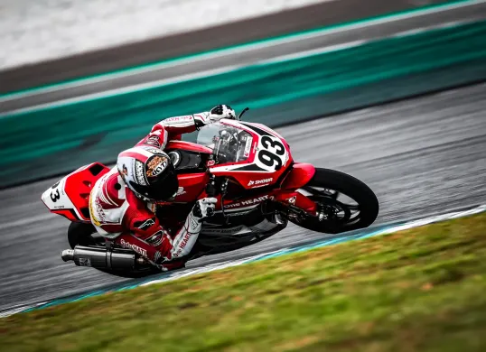 Astra Honda Racing Team (AHRT) berpeluang mencetak sejarah di final ARRC 2025 di Buriram. (Sumber: Honda)