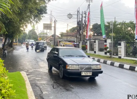 Suasana lokasi rencana pembangunan underpass di kawasan Jalan Gatot Subroto, Kota Cimahi. (Sumber: Poskota/Gatot Poedji Utomo)