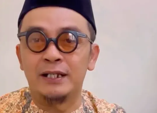 Potret Evie Effendi yang kini ditetapkan sebagai tersangka atas kasus KDRT terhadap anak kandungnya. (Sumber: Instagram/@evieeffendi)