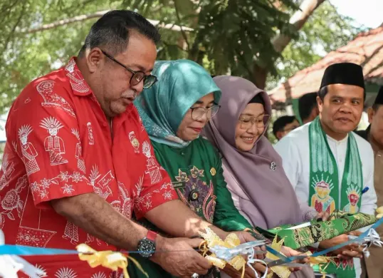 Wakil Gubernur Jakarta Rano Karno meresmikan Taman Kreatif Si Doel di Jalan Tanggul, Tebet, Jakarta Selatan, Jumat, 5 Desember 2025. (Sumber: Dok. Kominfotik Pemprov Jakarta)