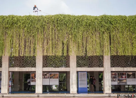 Pameran Haluan Merah Putih di Masjid Istiqlal