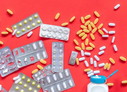 Ilustrasi obat penggugur bayi. (Sumber: Freepik/pvproductions)