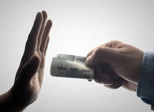 Ilustrasi Hari Anti Korupsi Sedunia (Hakordia) (Sumber: Unsplash/Jesus Monroy Lazcano)