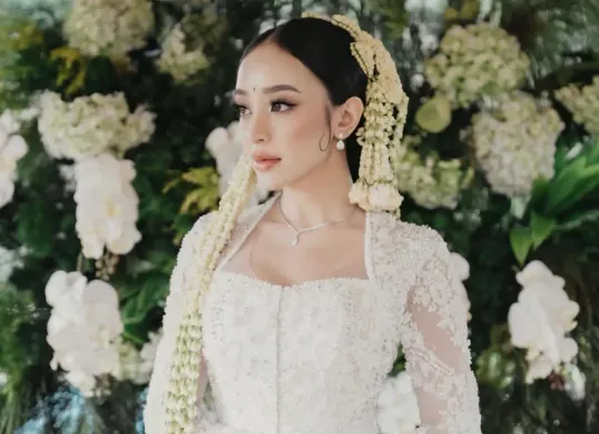 Mantan istri Guiddo Ilyasa Purba, Amanda Zahra resmi menikah lagi dengan sang kekasih, Adli. (Sumber: Instagram/@aamandazahra)
