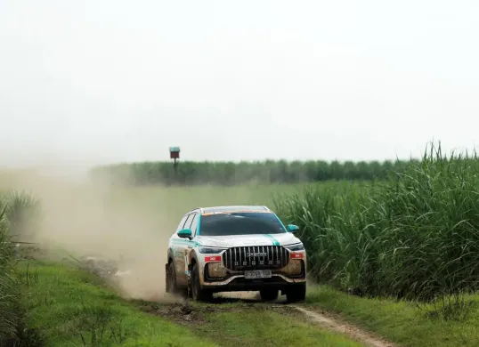 JAECOO J8 SHS ARDIS tampil memimpin IRRA 2025. (Sumber: Dok JAECOO)