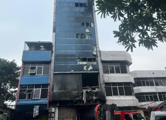Lokasi peristiwa kebakaran kantor Terra Drone, Kemayoran, Jakarta Pusat. (Sumber: Poskota/Pandi Ramedhan)