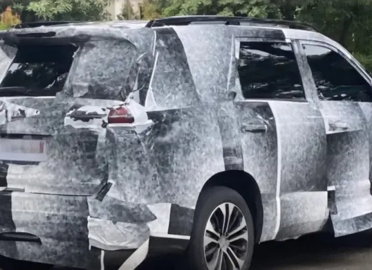 Bocoran mobil baru Wuling yang berpotensi hadir dengan teknologi PHEV di Indonesia. (Sumber: Instagram/@mrotong2015)
