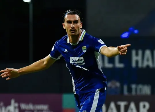 Striker Persib Bandung, Andrew Jung. (Sumber: persib.co.id)